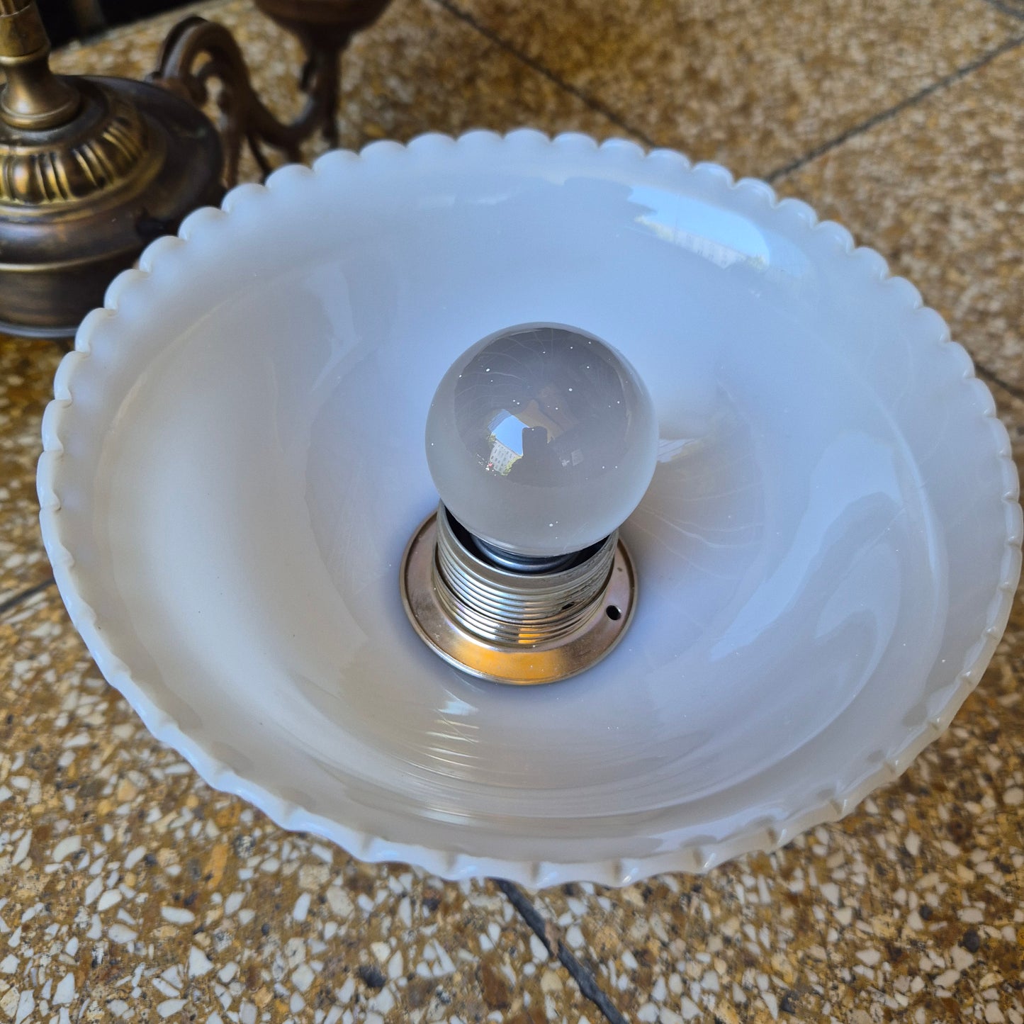 Art Jugendstil Lampe Deckenlampe mit drei Leuchten Messing Glas