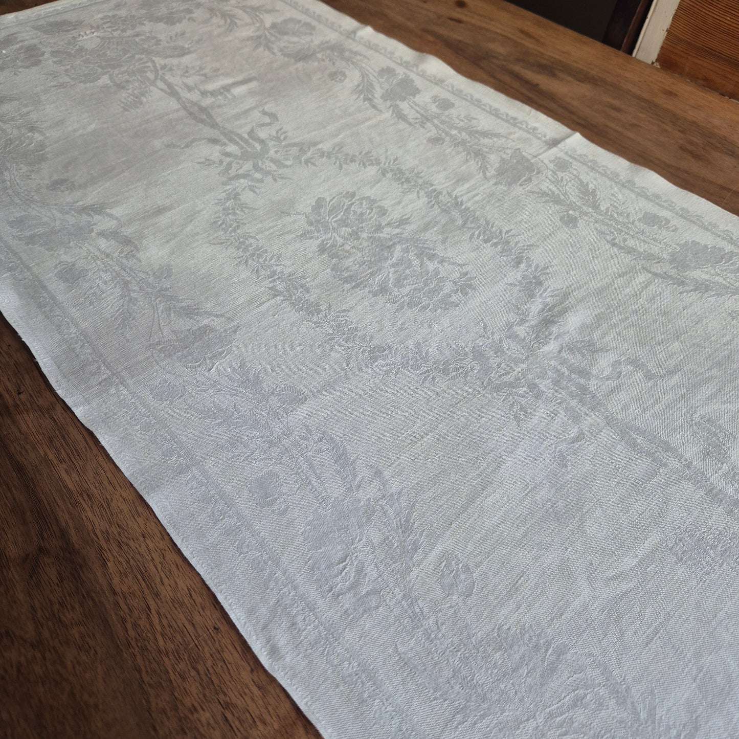 Antikes Jugendstil Küchen-Geschirrtuch mit Monogramm M.G. Damast Baumwolle 110x45cm weiß