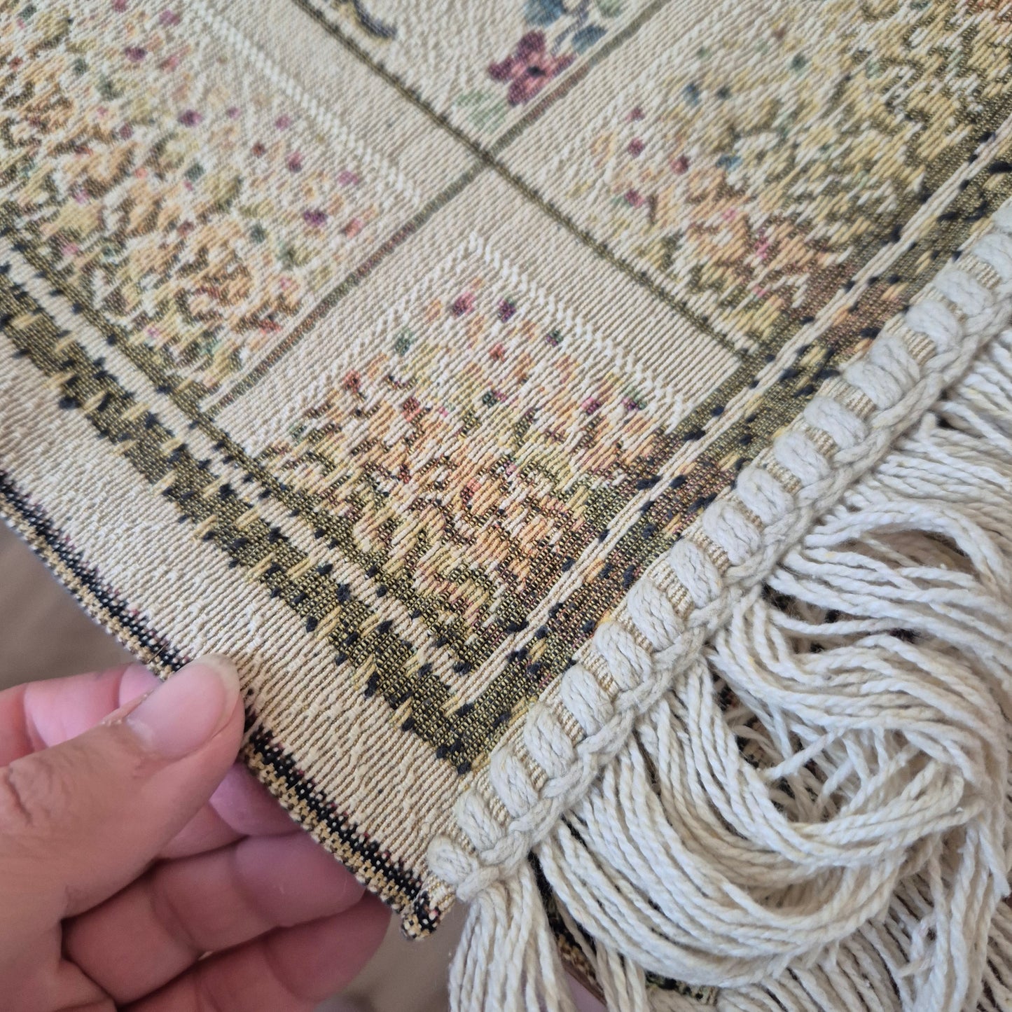Alter Vintage Sofa Überwurf mit Fransen 133x240cm Gobelin Stil
