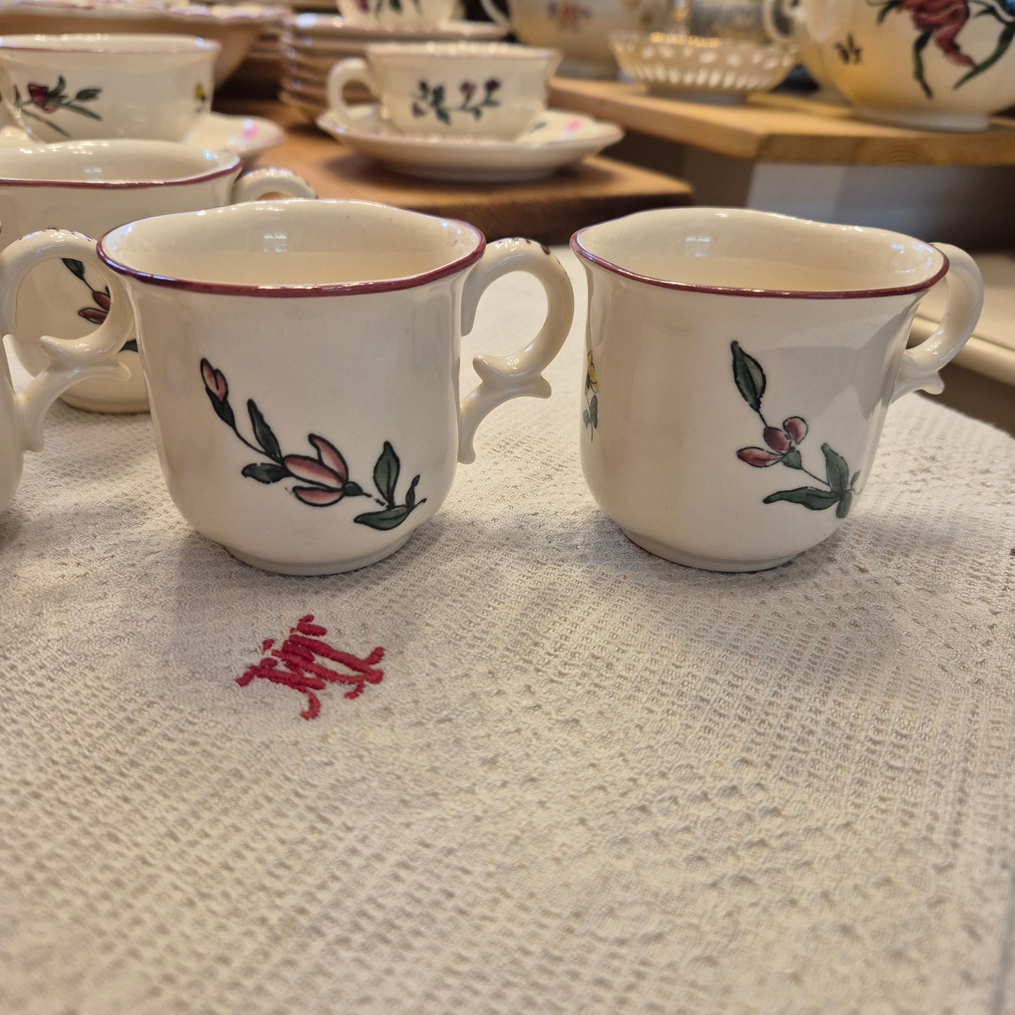 Vintage Zell am Harmersbach Alt Straßburg Tee / Kaffee Tasse klein Keramik Blumen (minimaler Abplatzer!)