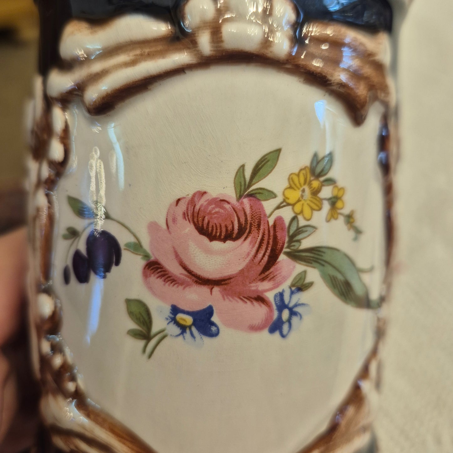 Vintage Keramik Bierkrug Rosenmuster Geschenk
