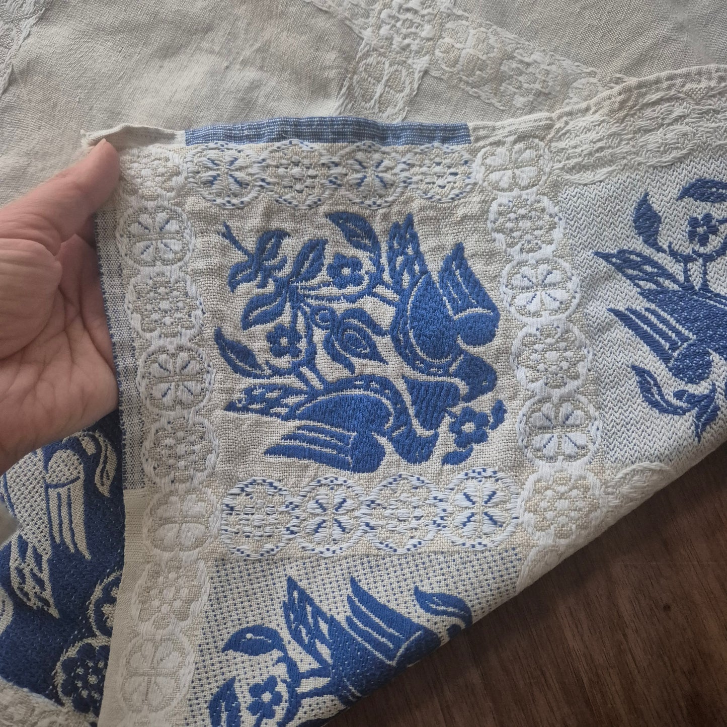 Antikes Jugendstil blau weißes Leinen Tuch Tischdecke Tauben Liebe 93x93cm