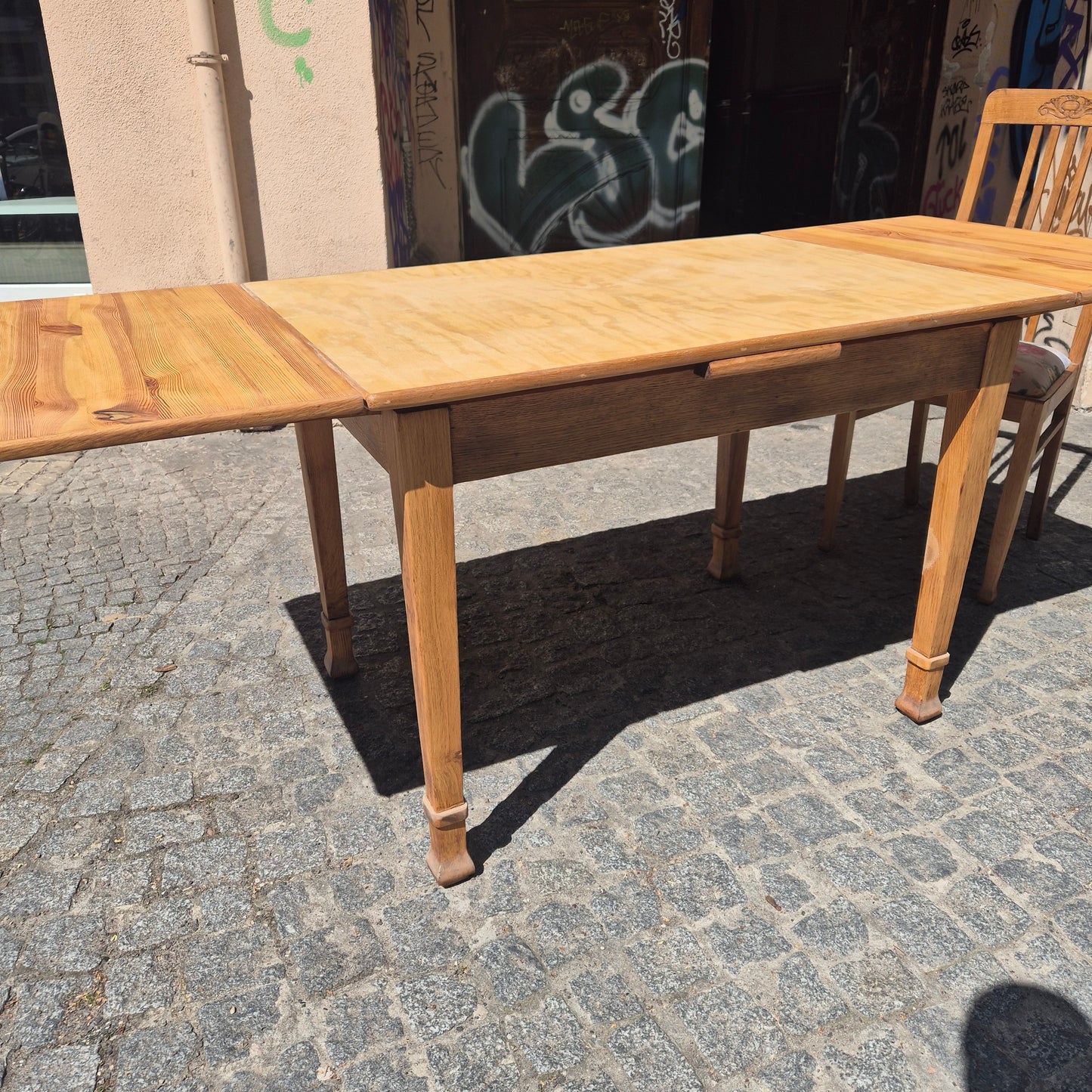 Antiker Jugendstil Tisch - abgeschliffen - Kiefernholz