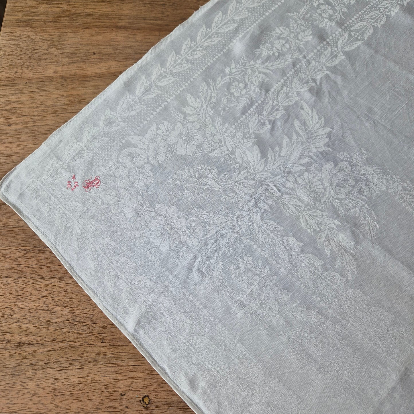 Antike Handgemachte Baumwolle Serviette 75x75cm Mitteldecke Monogramm S.F beschädigt