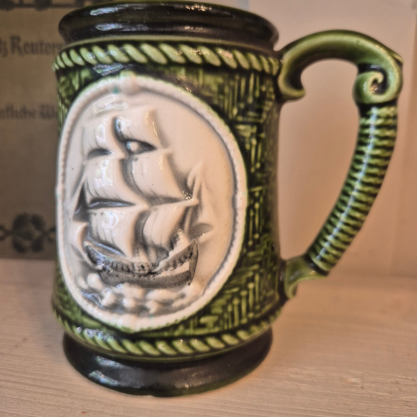 Vintage Keramik Bierkrug Grün Geschenk mit Schiff Motiv