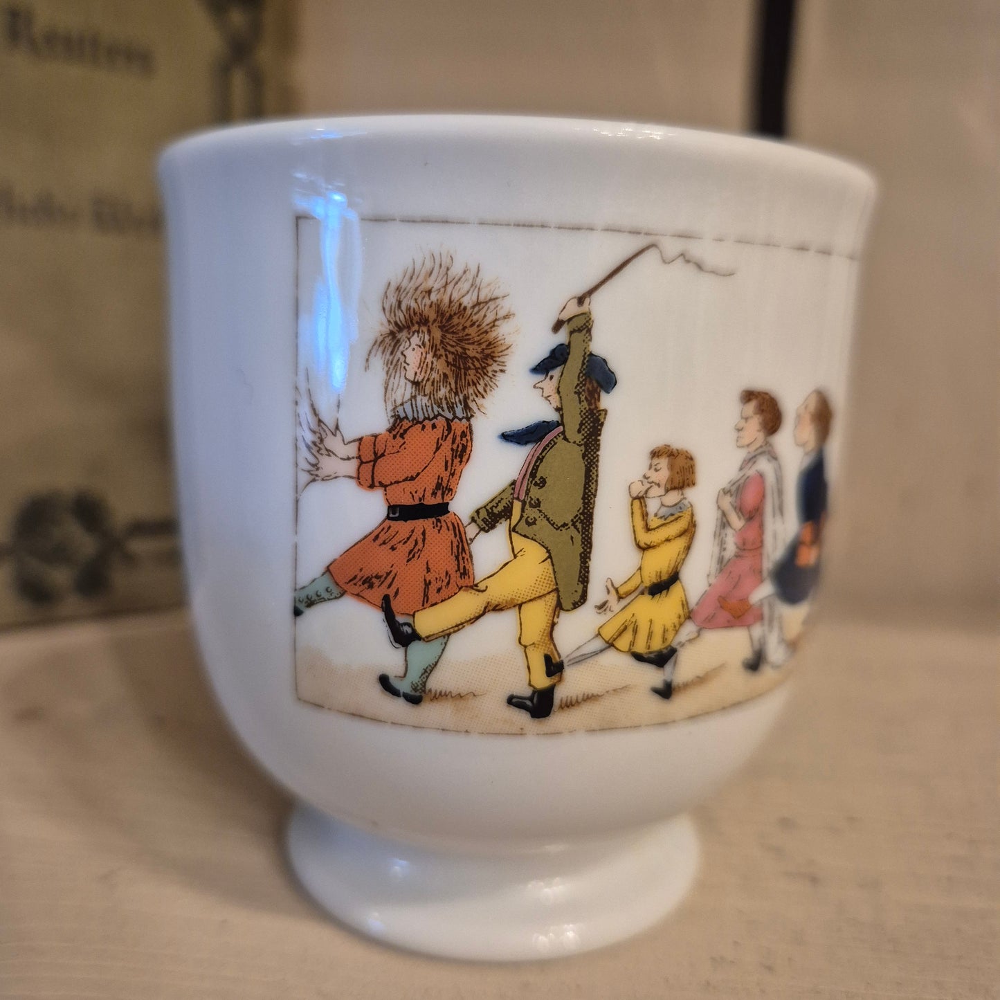 Antike Kindertasse Kakao Tasse Porzellan Lilien Austria Struwwelpeter Suppenkasper