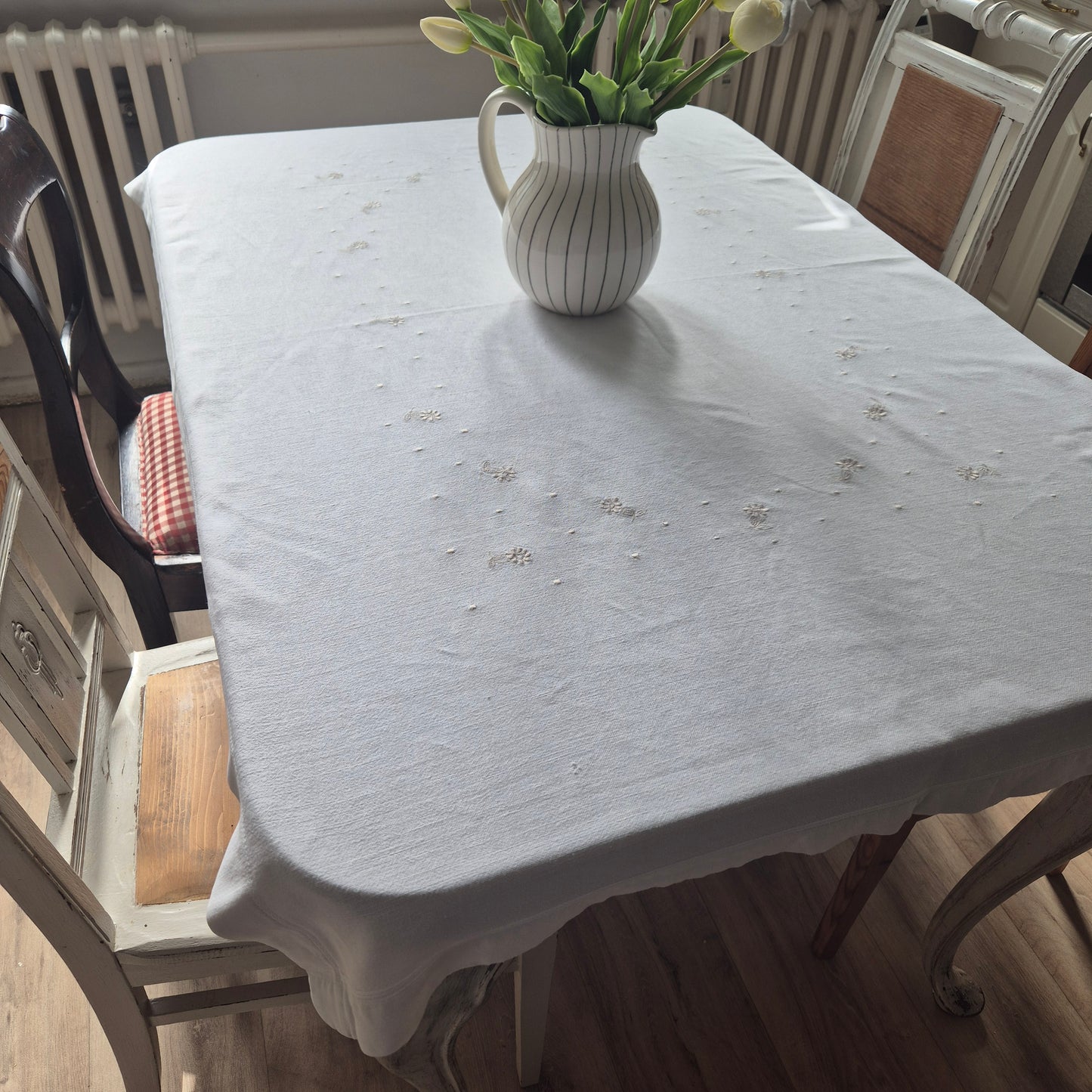 West Germany Tischdecke weiß 95x140cm Tafel Baumwolle/Leinen wunderschön bestickt 🤍