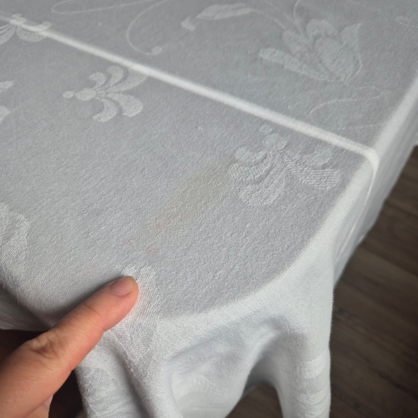 Alte Vintage Tischdecke Damast weiß 120x240cm Tafel mit Flecken 🤍