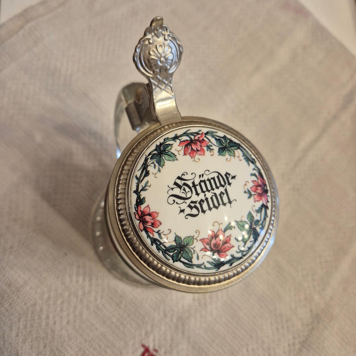 Vintage Glas Bierkrug mit Deckel Geschenk Der Schreiner Motiv