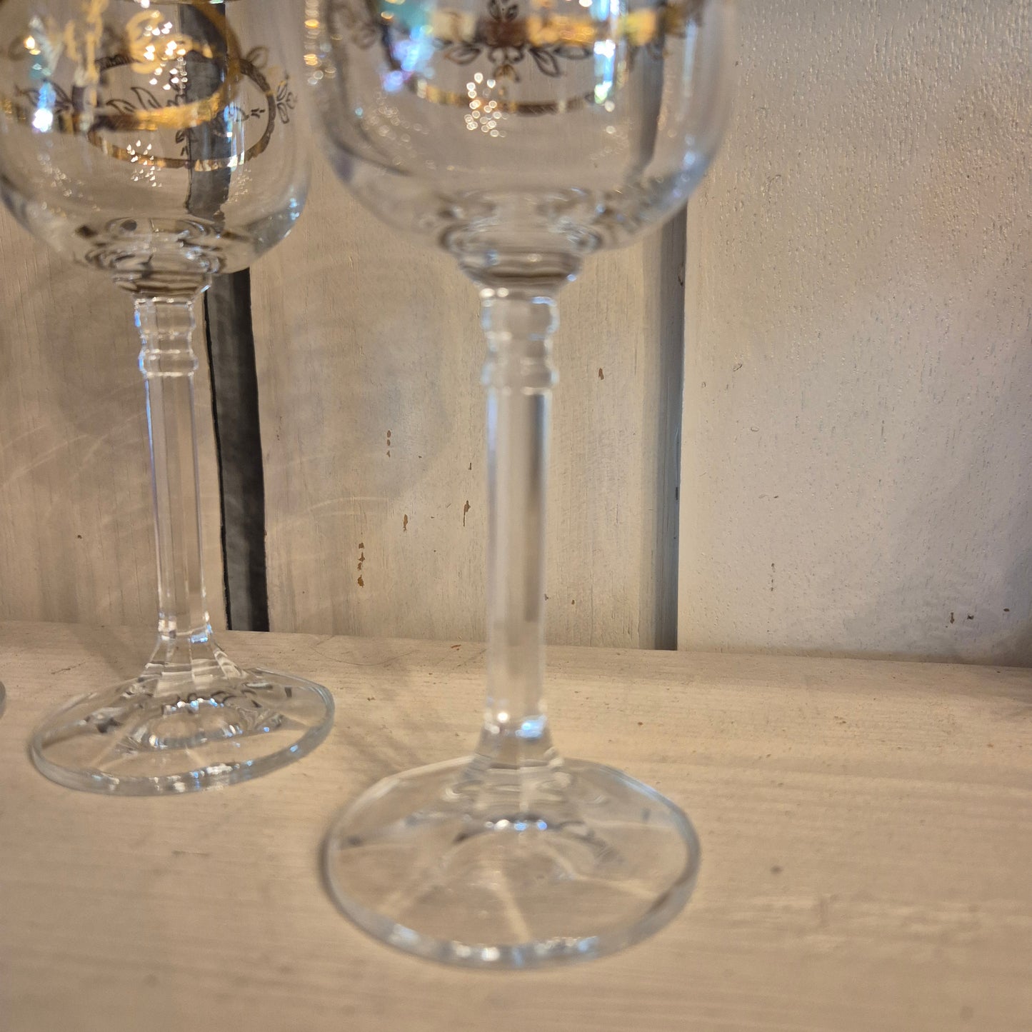 5x kleine 60er Jahre Weingläser goldrand transparent zeitlos schön!