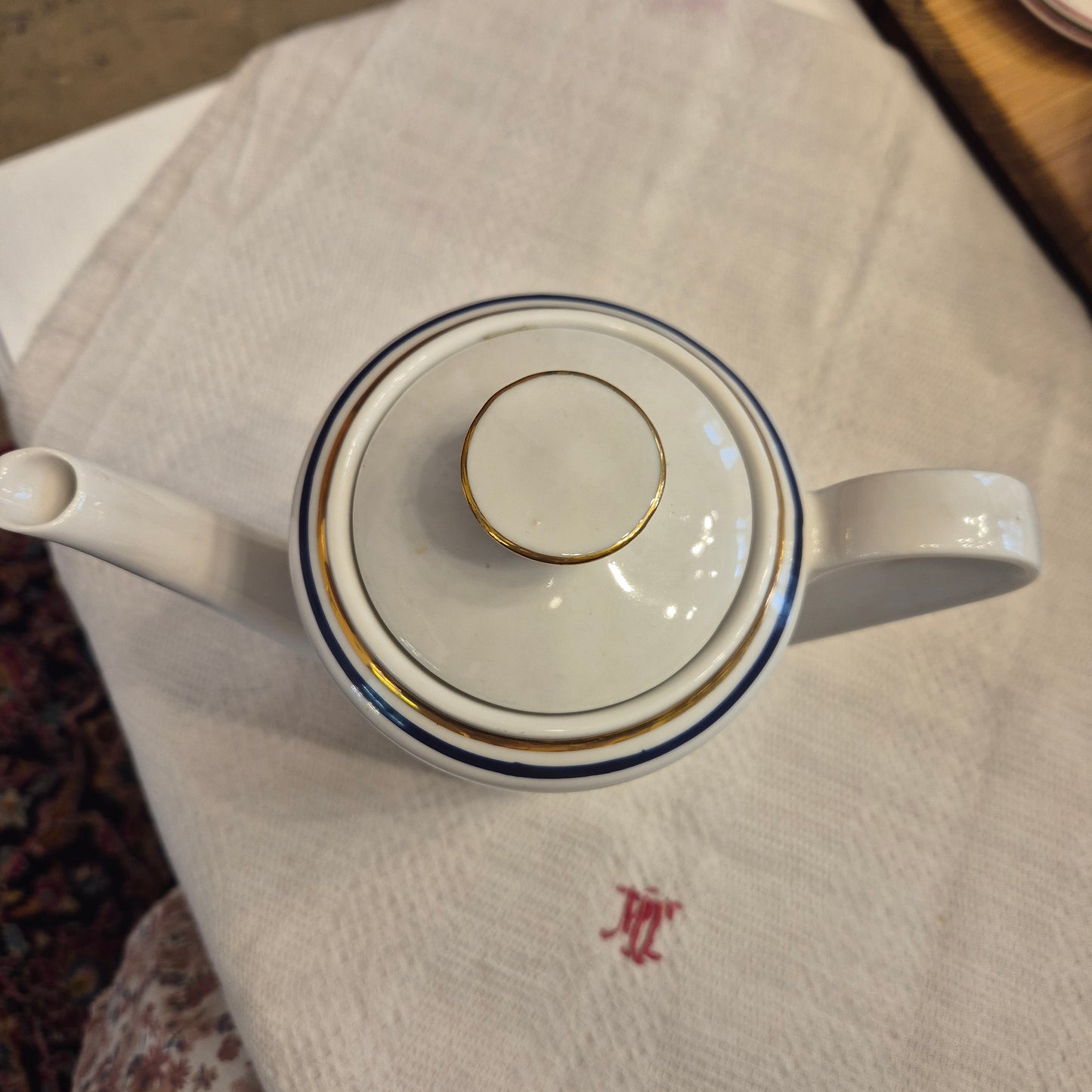 Vintage Kahla Tee Kaffeekanne Kanne weiß blau goldrand