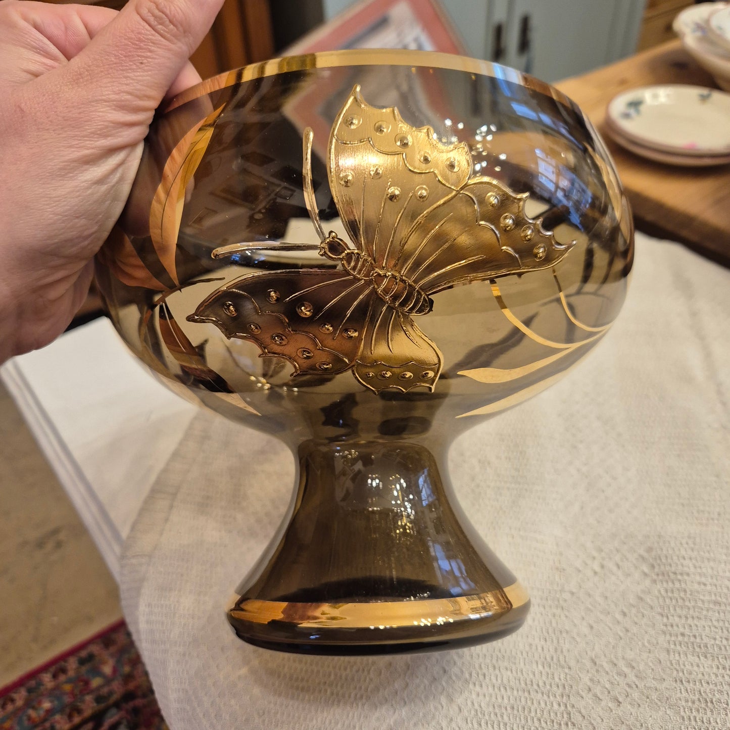 Glas Schale auf Fuß rauchig schwarz grau Gold Blumendekor Schmetterling oder auch Pflanzentopf