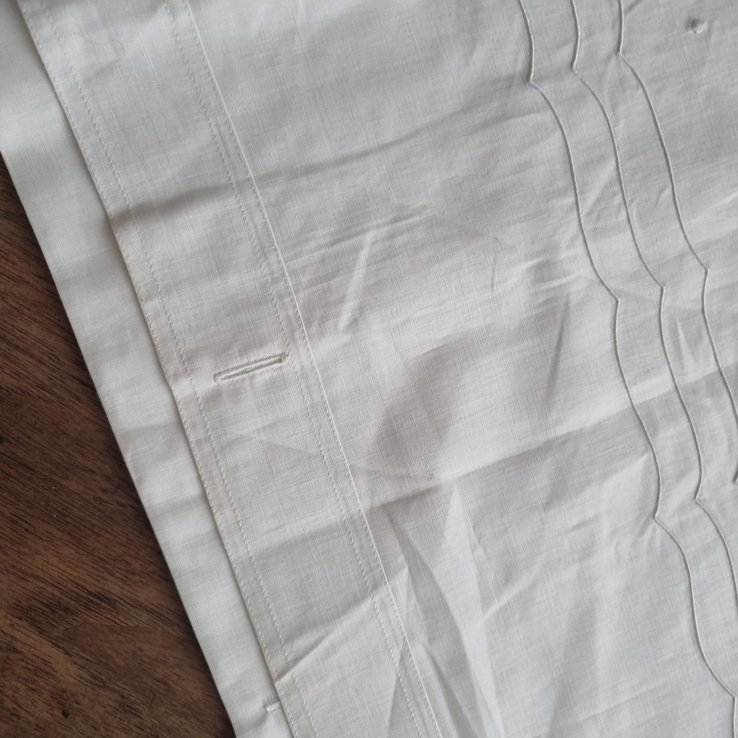 Antikes Bettlaken / Bettüberwurf Baumwolle mit Monogramm E.E. und Krone 150x250cm cremeweiß ♡