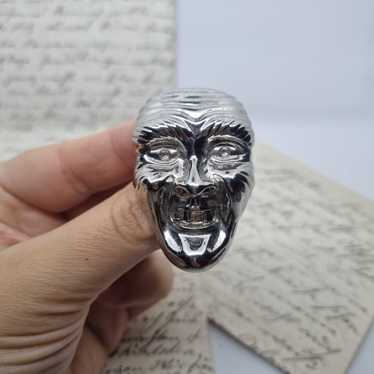 Maske als Brosche Silber Vintage von H&M