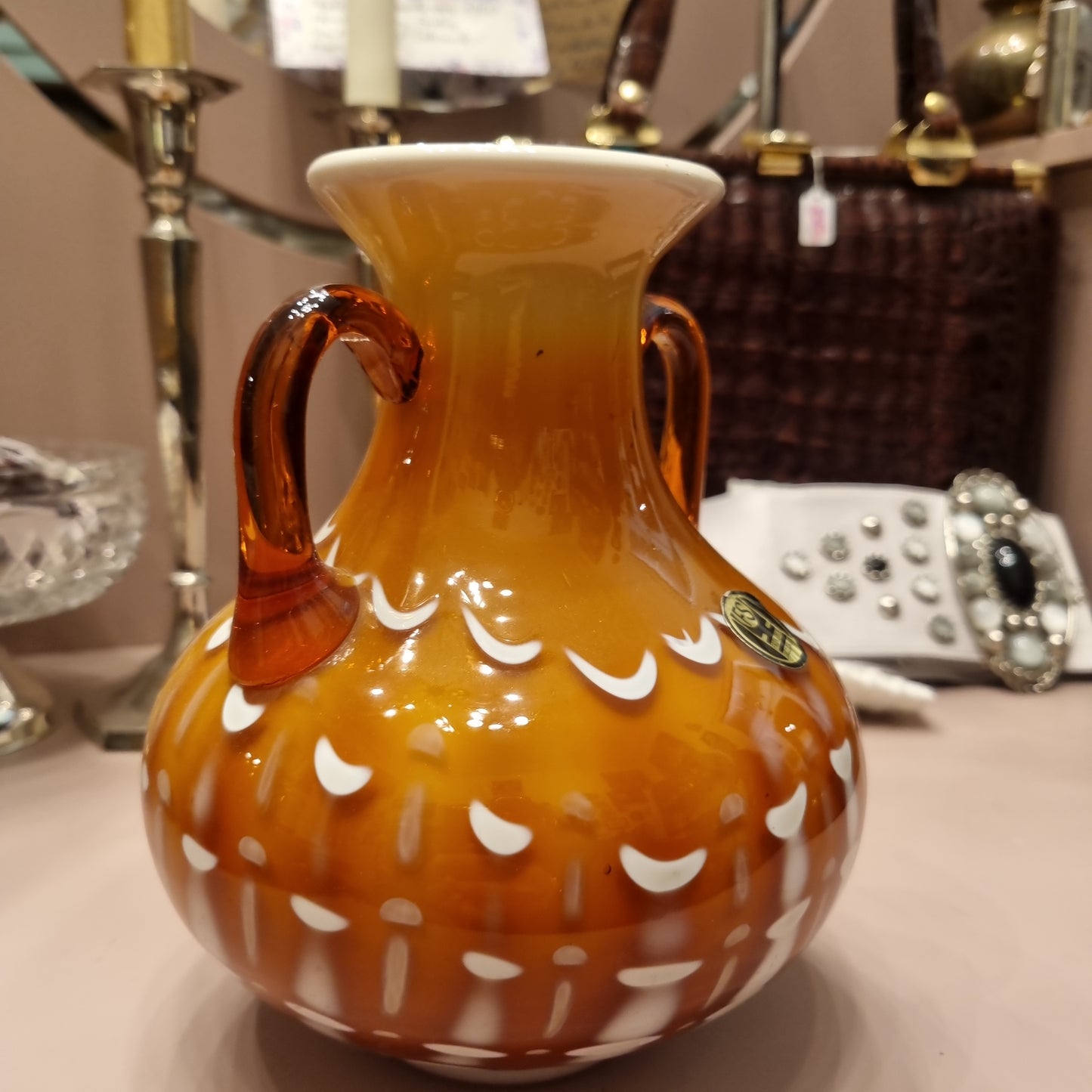 FS Prokuplje Jugoslavija Vintage Glas Vase  Okka weiß mit Henkel