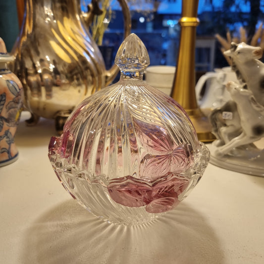 Alte Bonboniere Schale aus Kristallglas mit Deckel und Rosa Blumen