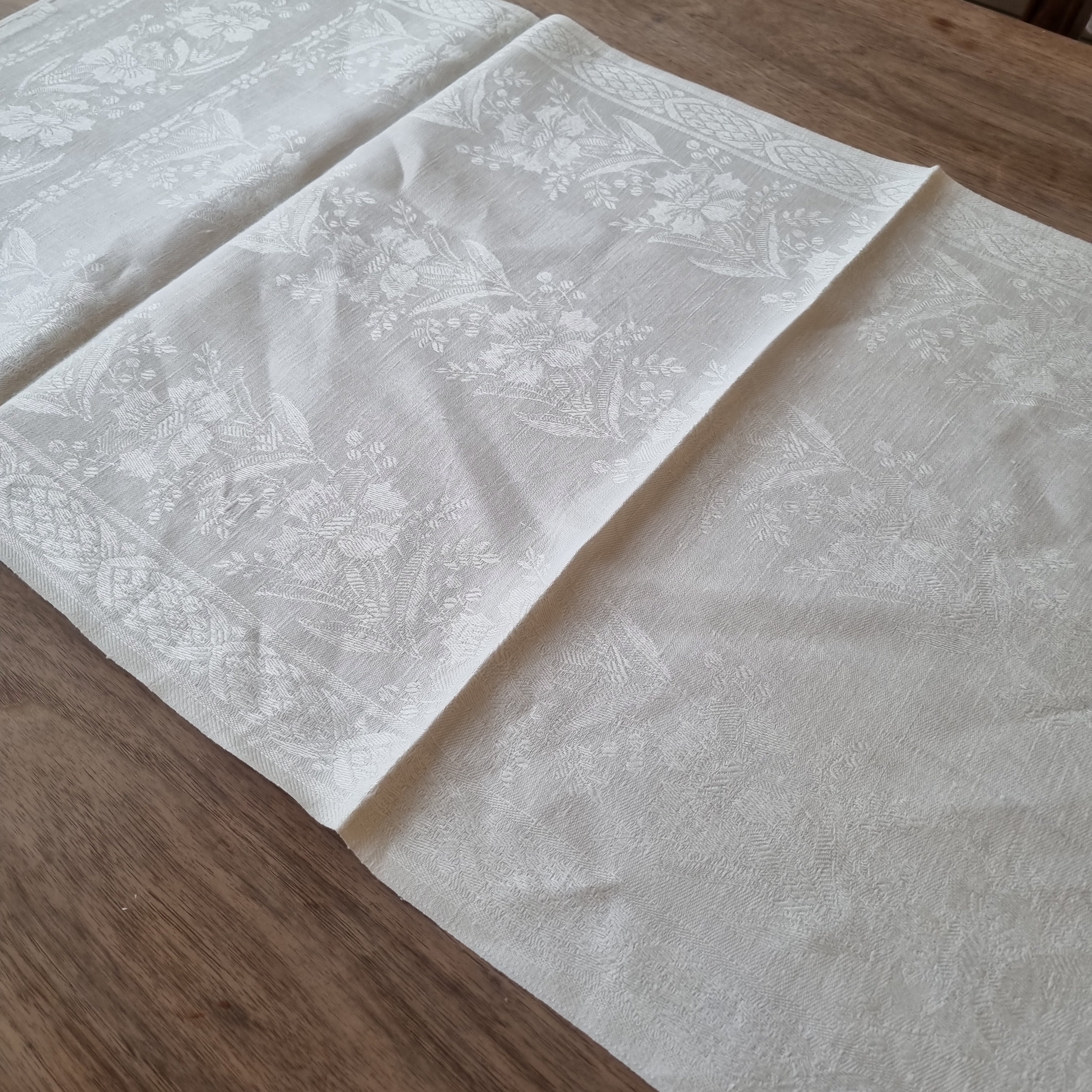 3x Antike Jugendstil Küchen-&Geschirrtücher Damast mit Blumenmotiv cremeweiß 🤍