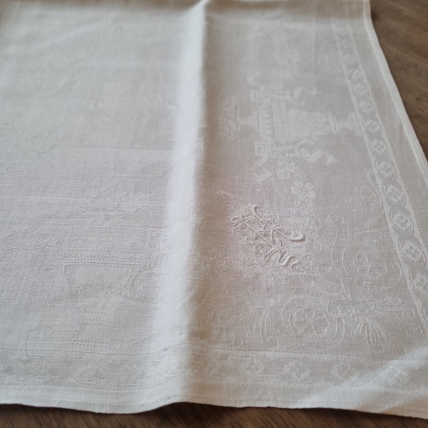 Antike Jugendstil Stoffserviette Serviette mit Initialen E.H