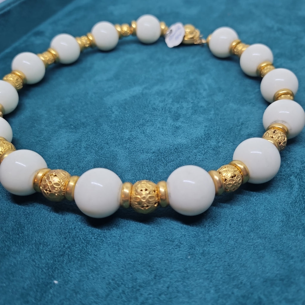 Hübsche Vintage Halskette Handmade Kette Cremeweiß Gold Edel