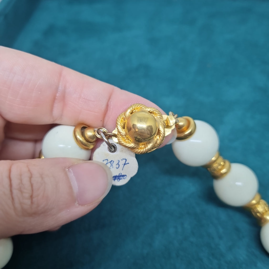 Hübsche Vintage Halskette Handmade Kette Cremeweiß Gold Edel