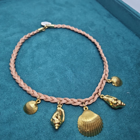 Wunderschöne Vintage Halskette Geflochten mit Anhänger Handmade altrosa gold Muscheln