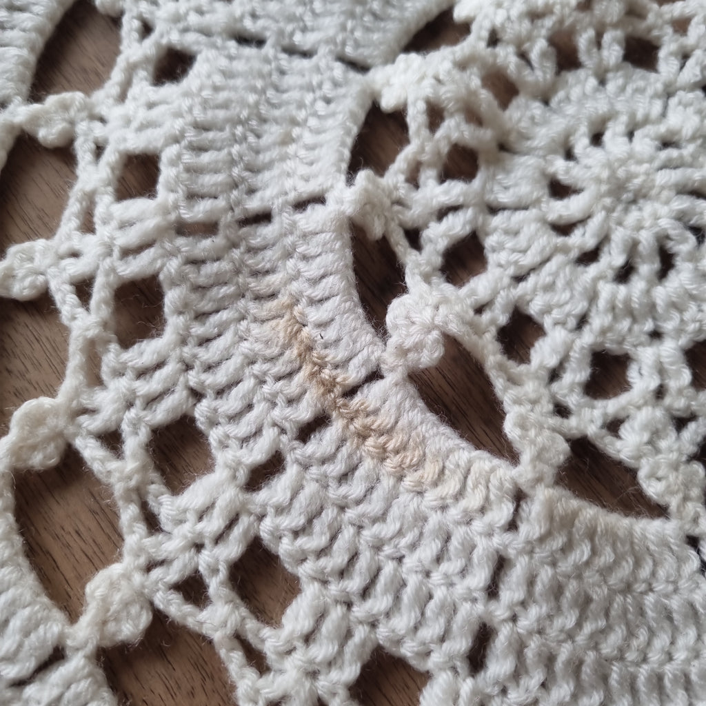 Antike handgemachte runde Tischdecke gestrickt 90cm cremeweiß Wolle 🤍