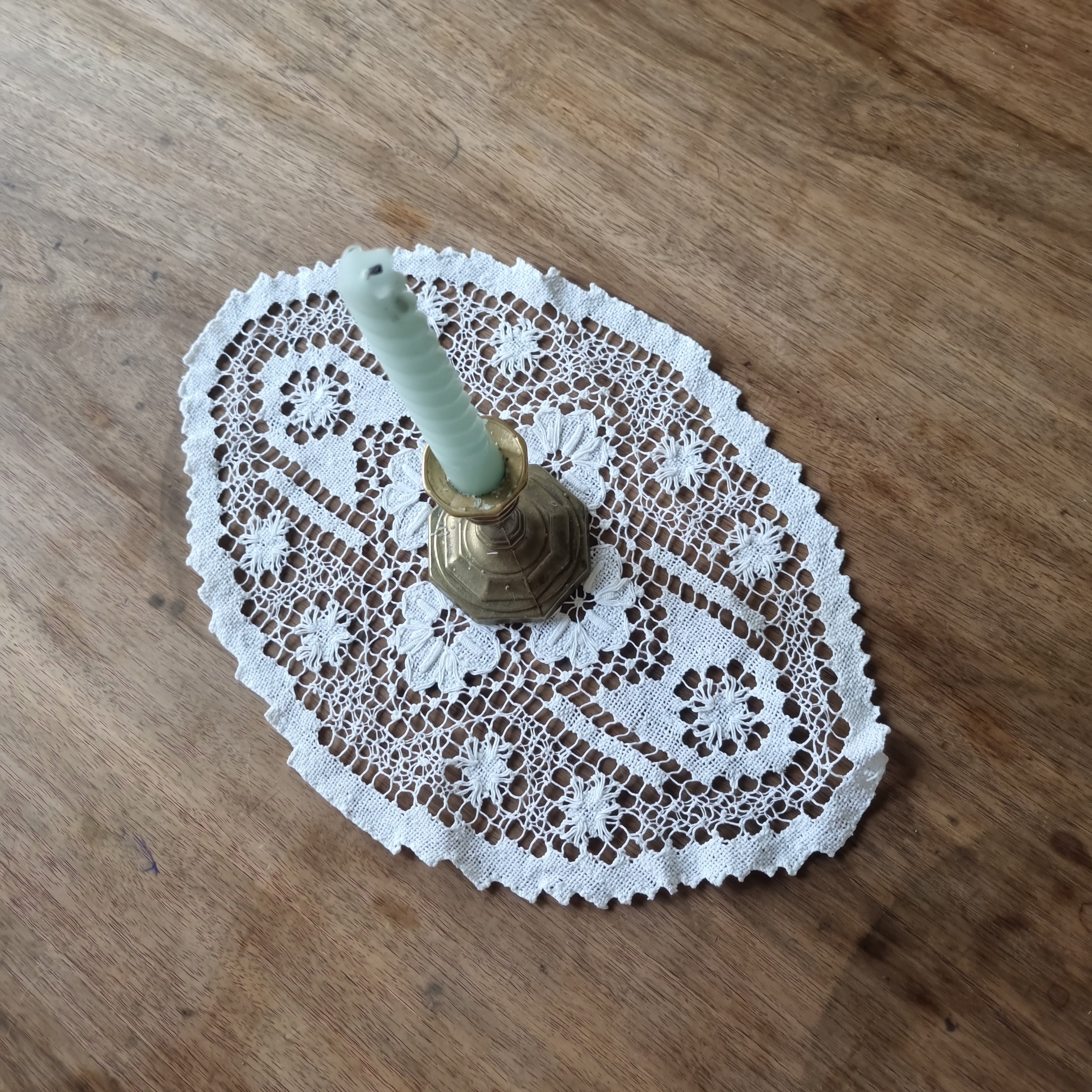 Antikes gehäkeltes Zierdeckchen weiß 38x 25cm 🤍