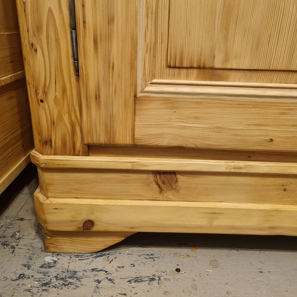 Schrank Kleiderschrank Antik Bauernschrank aufgearbeitet Vollholz