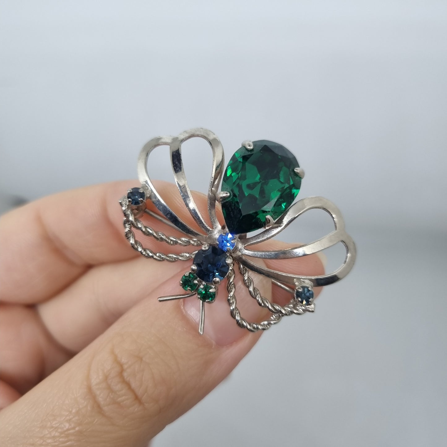 Einzigartige Antik Brosche aus den 50ern Modeschmuck Schmetterling Grün Blau Edles Schmuckstück