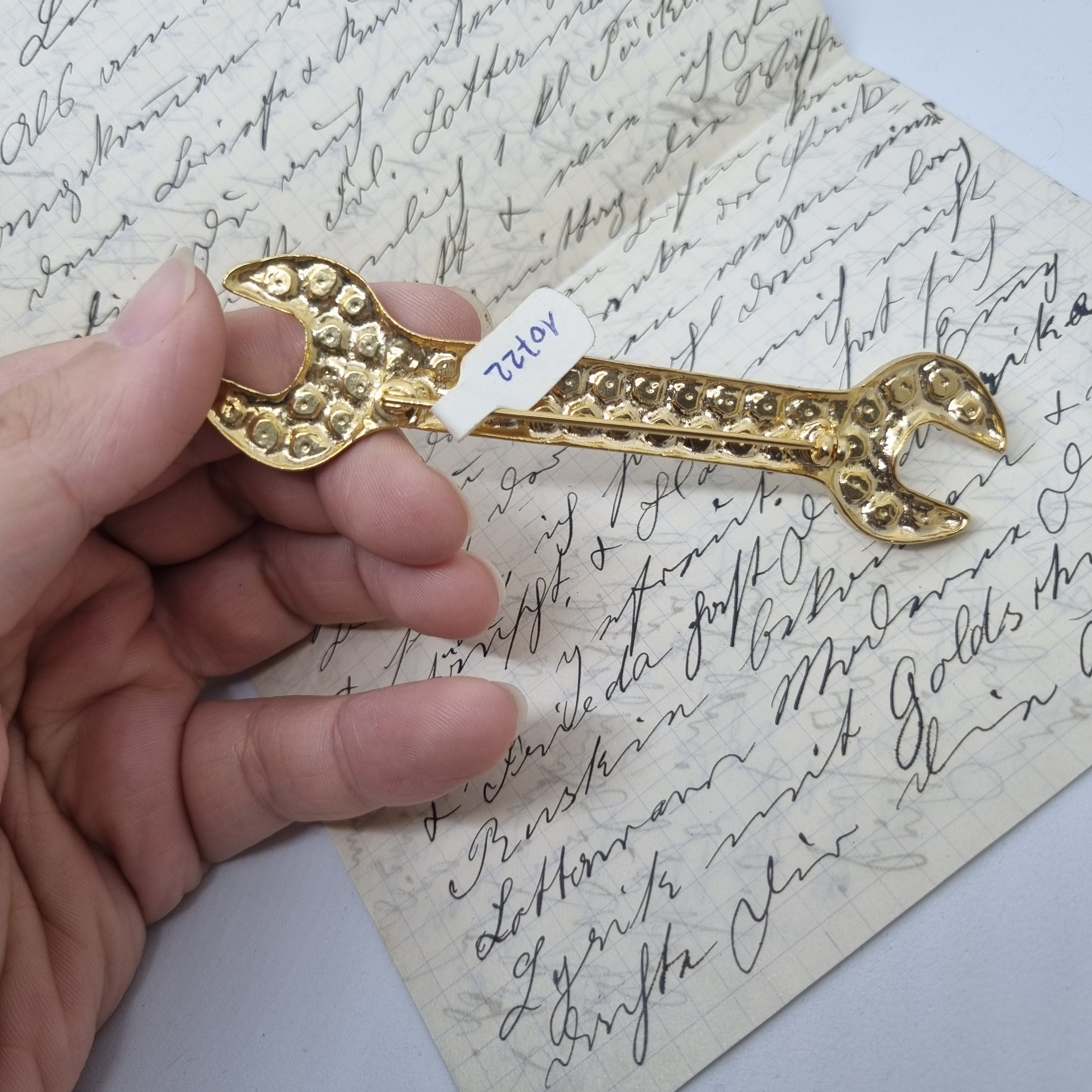 50er Jahre große Antik Brosche Werkzeug Modeschmuck Gold Maulschlüssel Handwerker