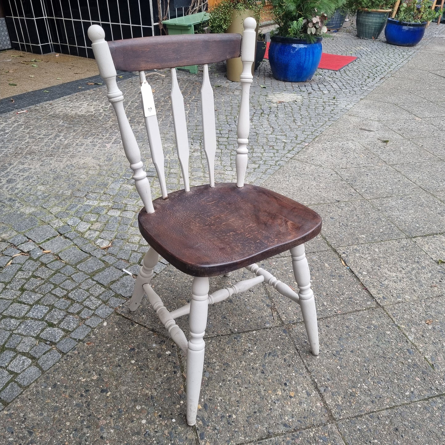 Antiker Bauernstuhl Stuhl Streben Nussbaum Beige Massiv Holz aufgearbeitet