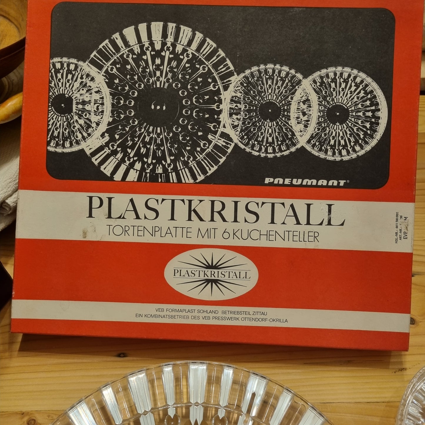 Plastkristall Tortenplatte mit 6x Kuchenteller pneumant vintage