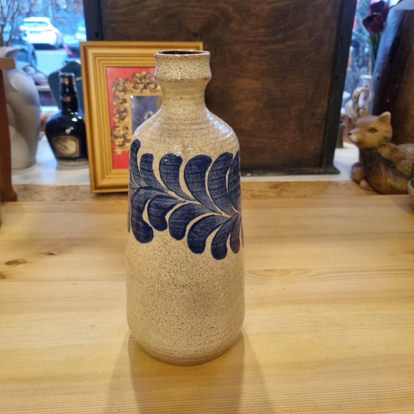 Antike alte Vase blau beige mit Henkel Landhaus