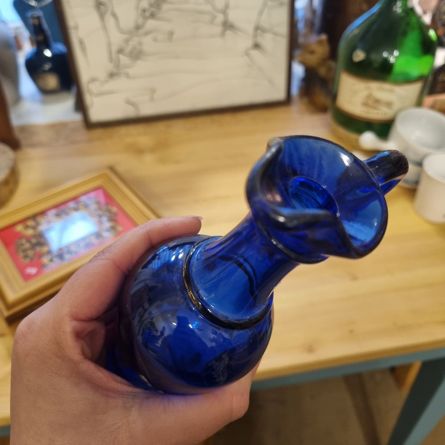 Blaue Glas Vase klein Pressglas gold