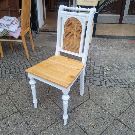 Antiker Gründerzeit Stuhl restauriert mit Wiener Geflecht Weiß kiefernholz