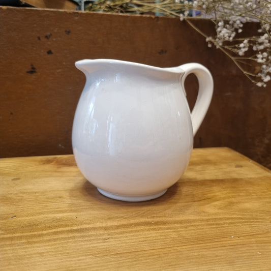 Antiker Keramik Handmade Vintage Vase Krug weiß mit Henkel Midcentury