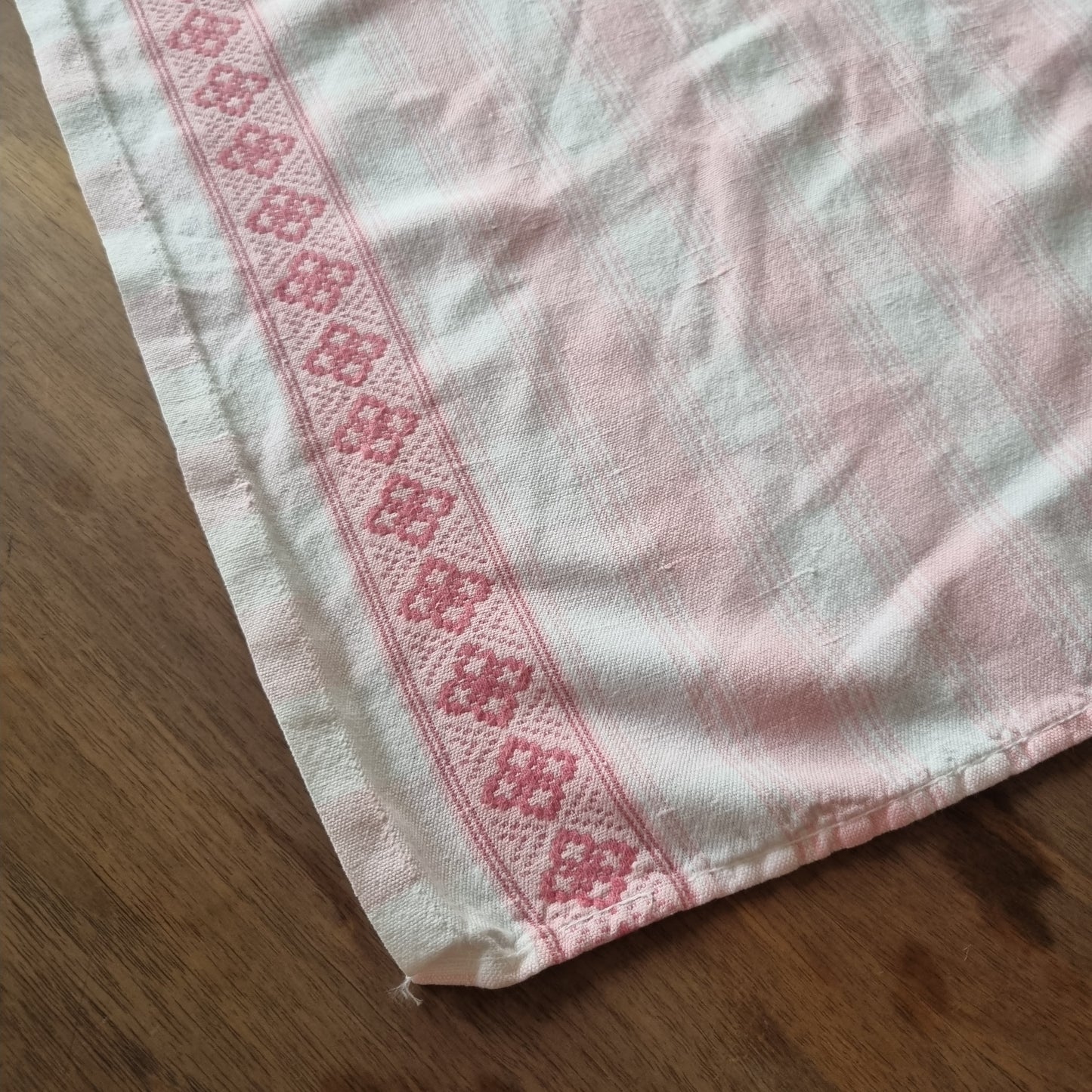 Antikes Vintage Geschirrtuch Küchentuch rosa mit Muster 45x60cm