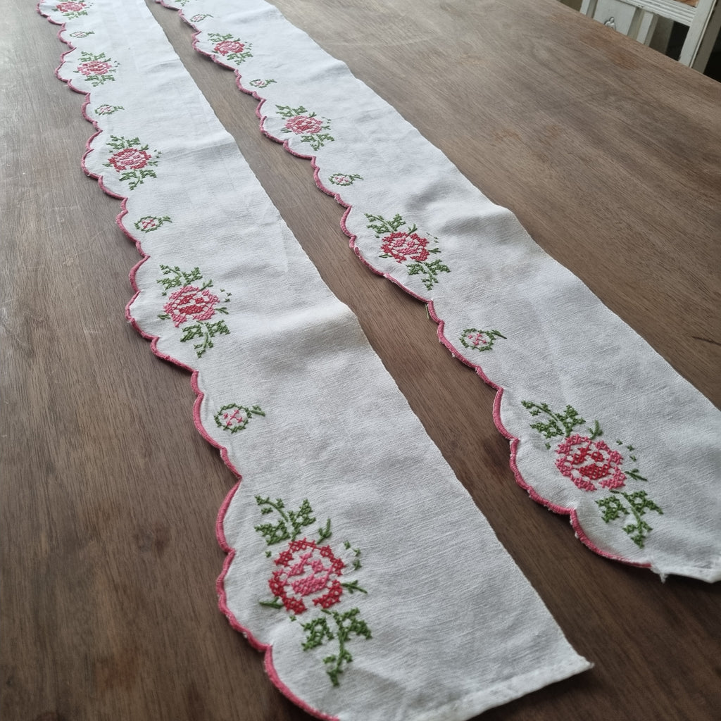 Antike handbestickte Spitze Küchenregal Baumwolle Blumen Herz Landhaus Vintage 110x14cm 🤍