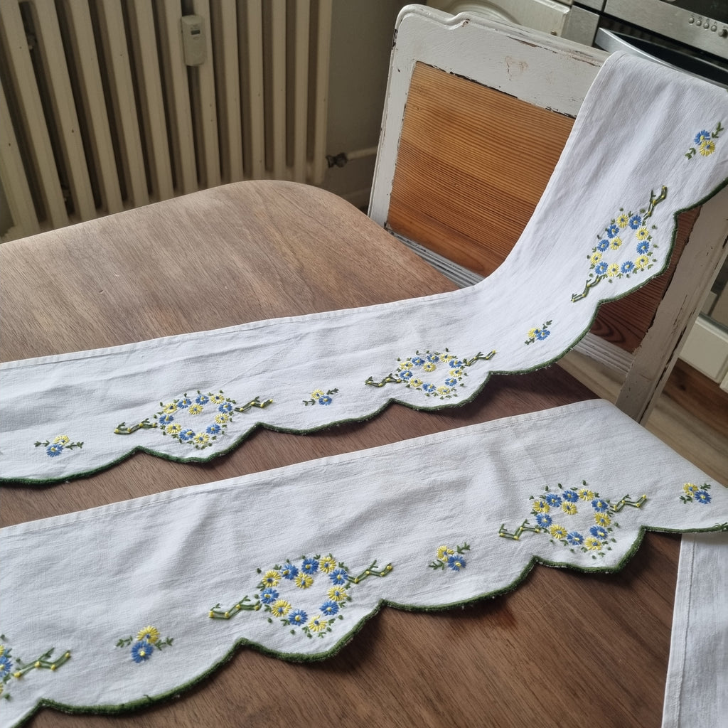 Antike handbestickte Spitze Küchenregal Baumwolle Blumen Herz Landhaus Vintage 105x14cm 🤍