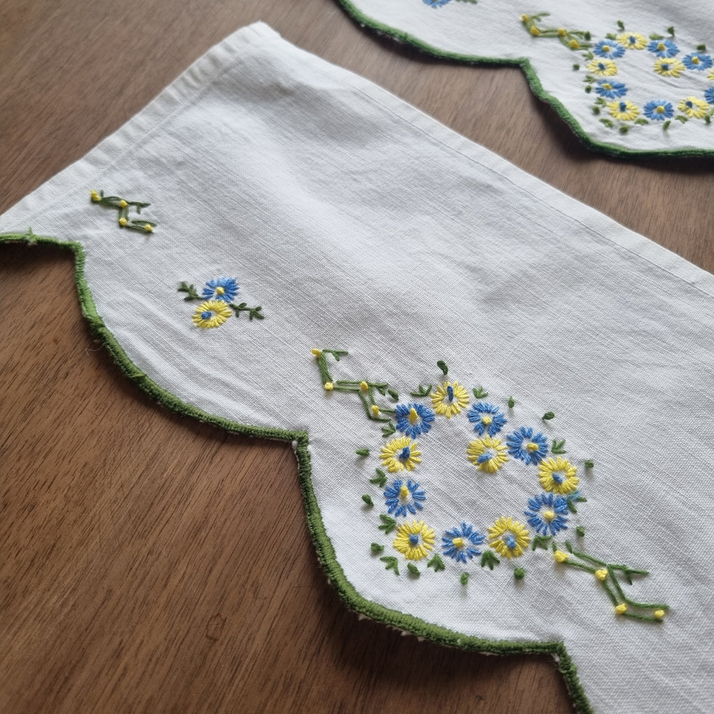 Antike handbestickte Spitze Küchenregal Baumwolle Blumen Herz Landhaus Vintage 105x14cm 🤍