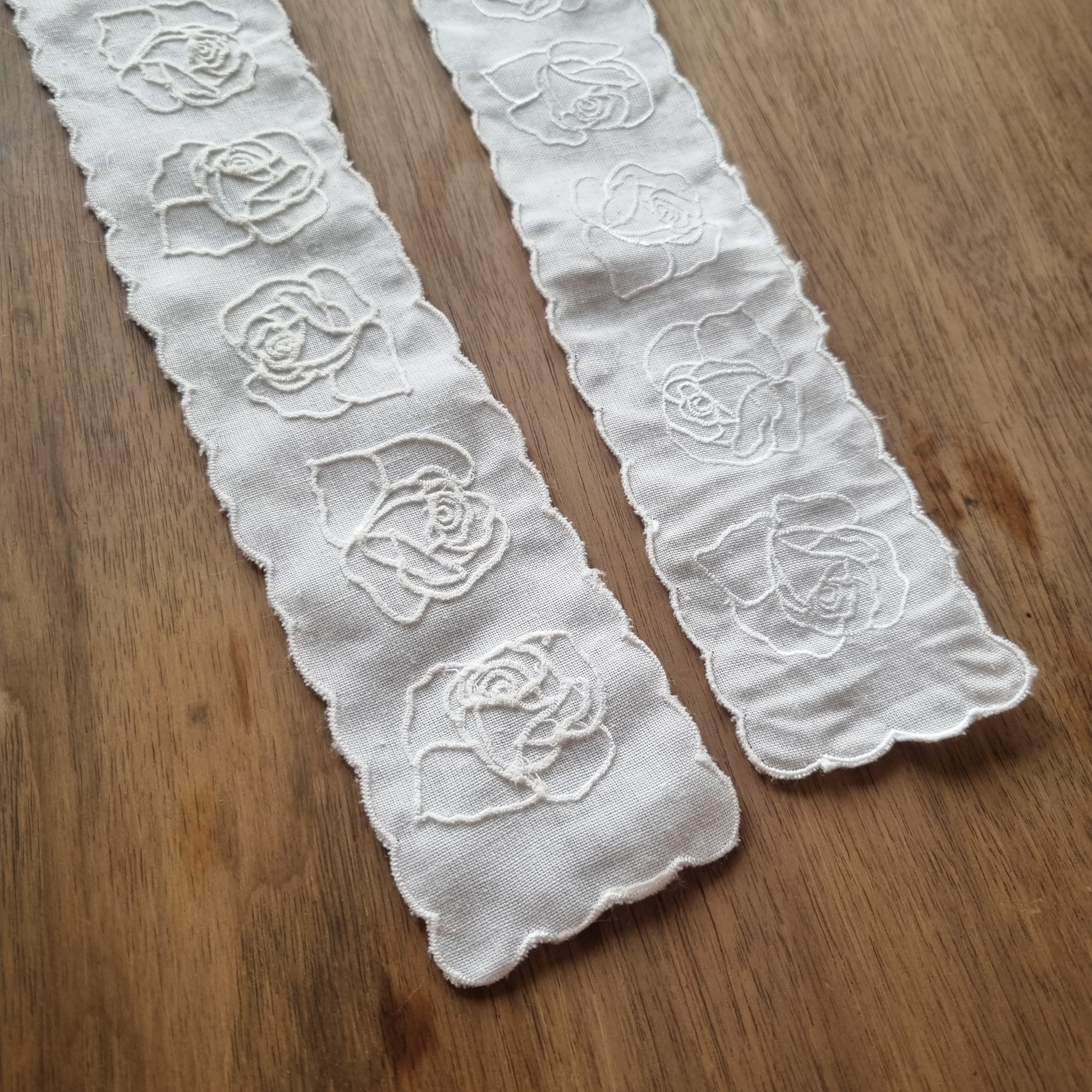 1x Antike handgemachte Spitze Borte Gardinenhalter, Raffhalter Band mit Rosenstickerei 145x 6cm 🤍