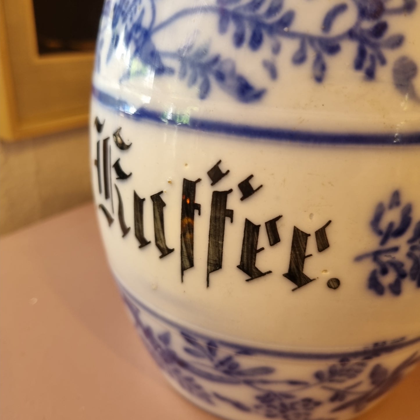 Antiker Kaffeetopf Porzellan Zwiebelmuster blau weiß (Beschädigung siehe Bilder)