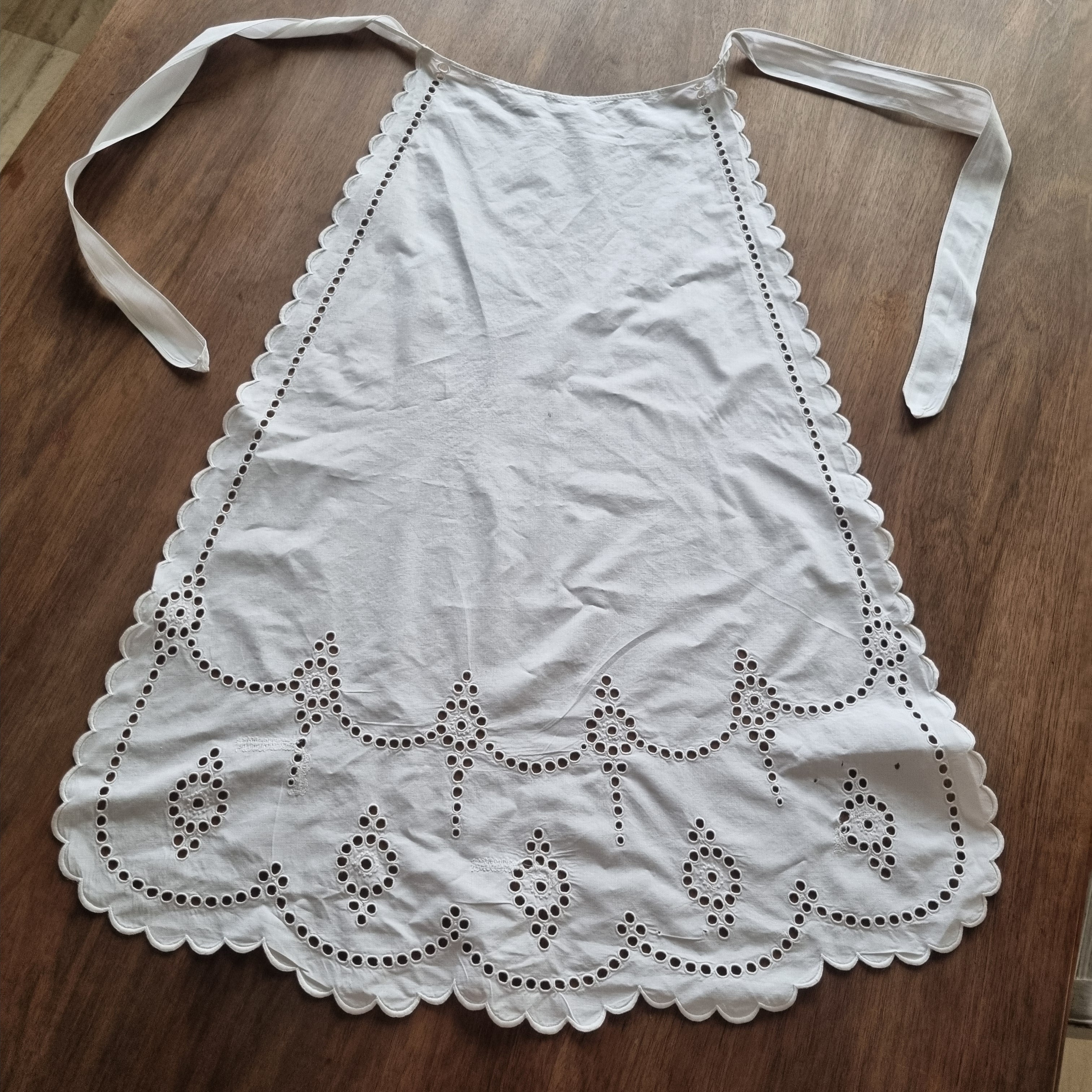 Antike weiße Jugendstil Schürze 🤍