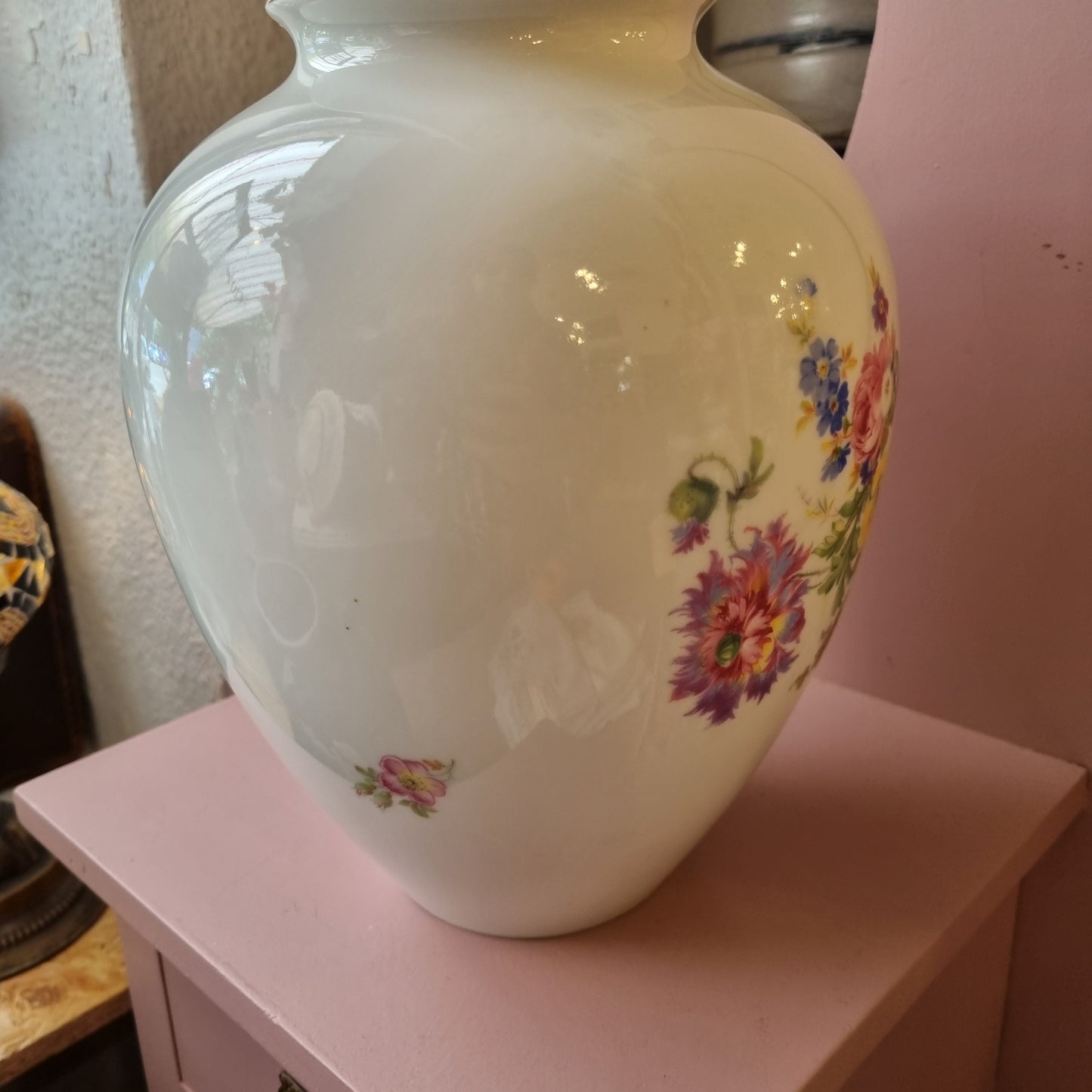 Alte große Porzellan Vase von Kunstporzellane Metzler&Ortloff Blumenmotiv weiß