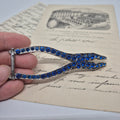 50er Jahre große Antik Brosche Werkzeug Modeschmuck silber blau Strasssteine Zange Handwerker