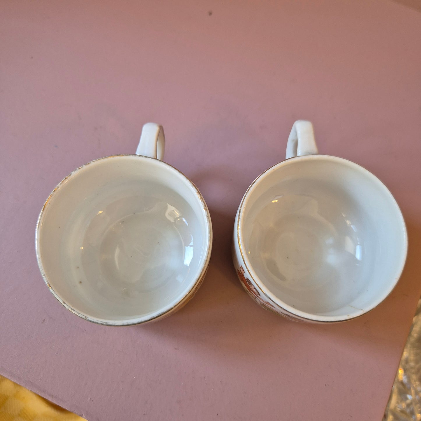 2x Antike 50er Jahre Tasse Kaffee Tee Porzellan Kindermotiv Handbemalt Spielende Kinder