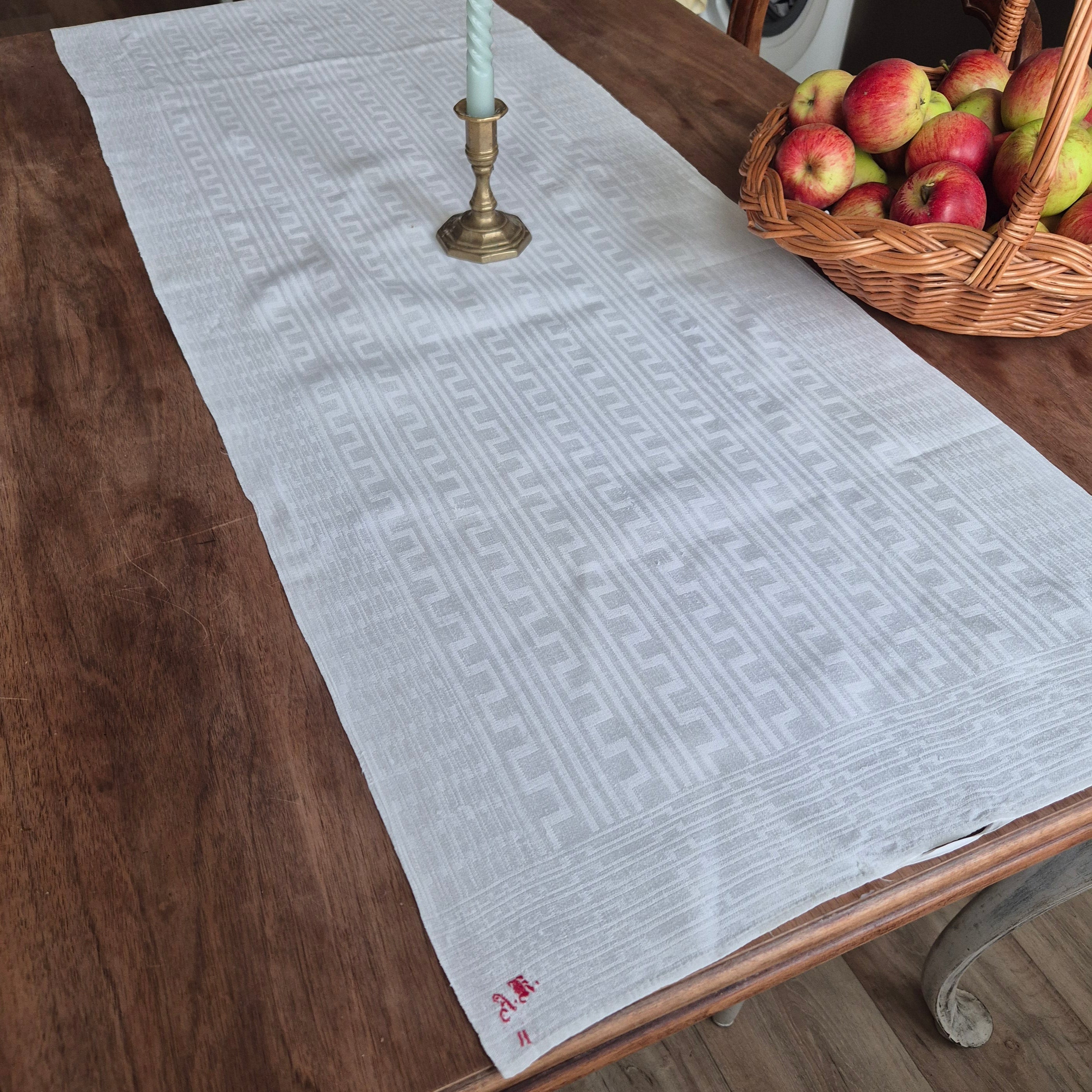 Antikes Jugendstil Küchen- & Geschirrhandtuch weiß Damast Baumwolle 47x130cm Monogramm A.K. 🤍