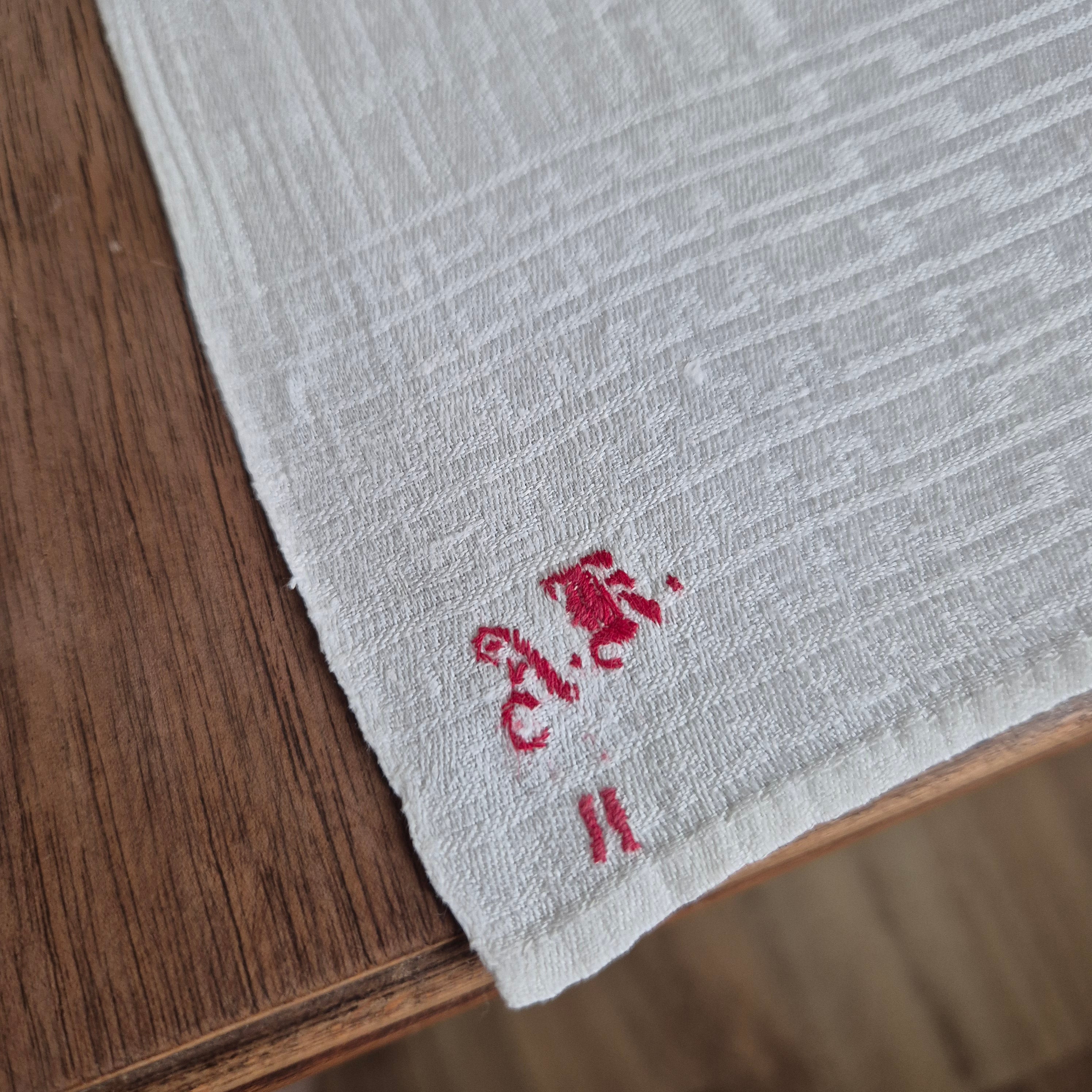 Antikes Jugendstil Küchen- & Geschirrhandtuch weiß Damast Baumwolle 47x130cm Monogramm A.K. 🤍