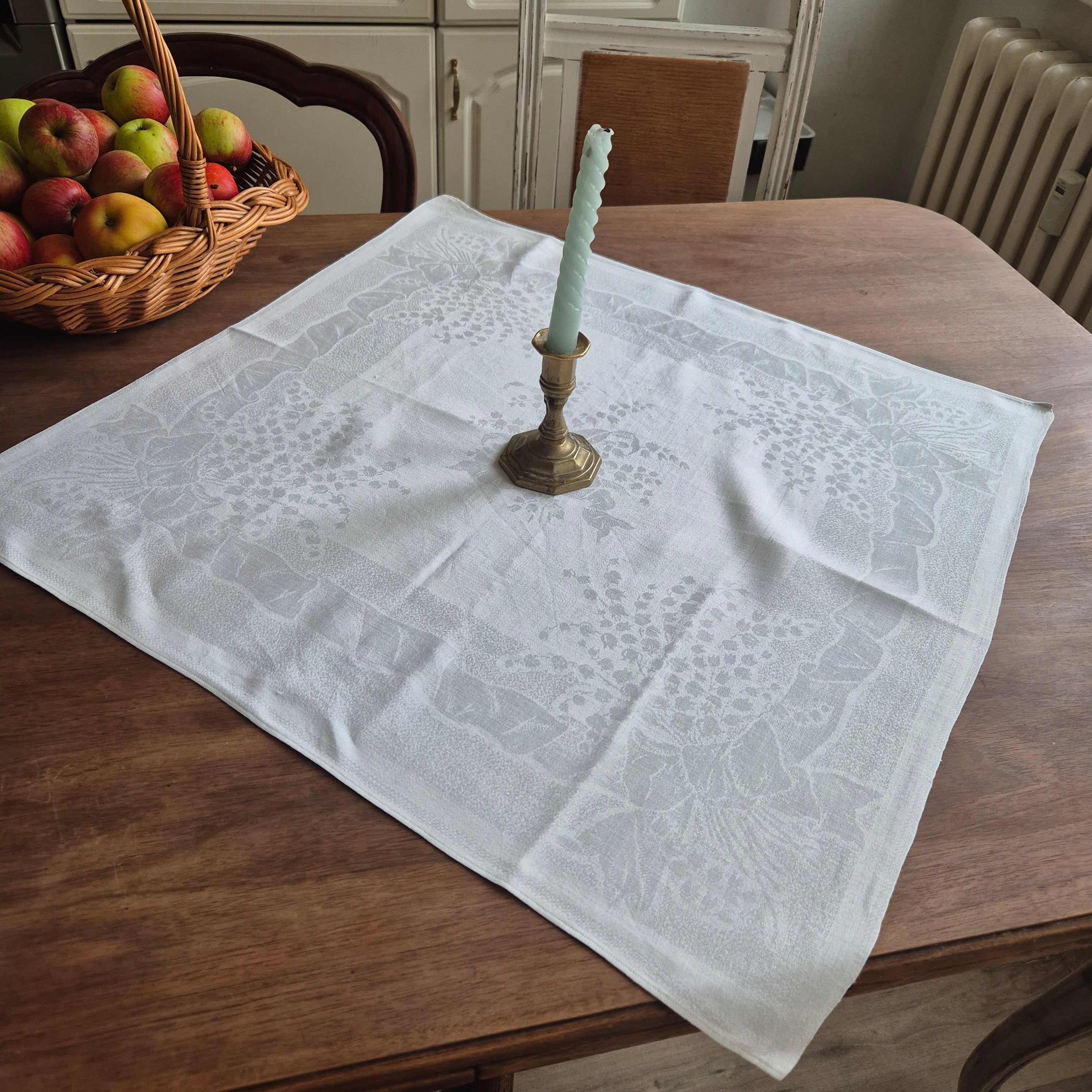 Antike Serviette / Mitteldecke cremeweiß Damast Baumwolle 62x64cm 🤍