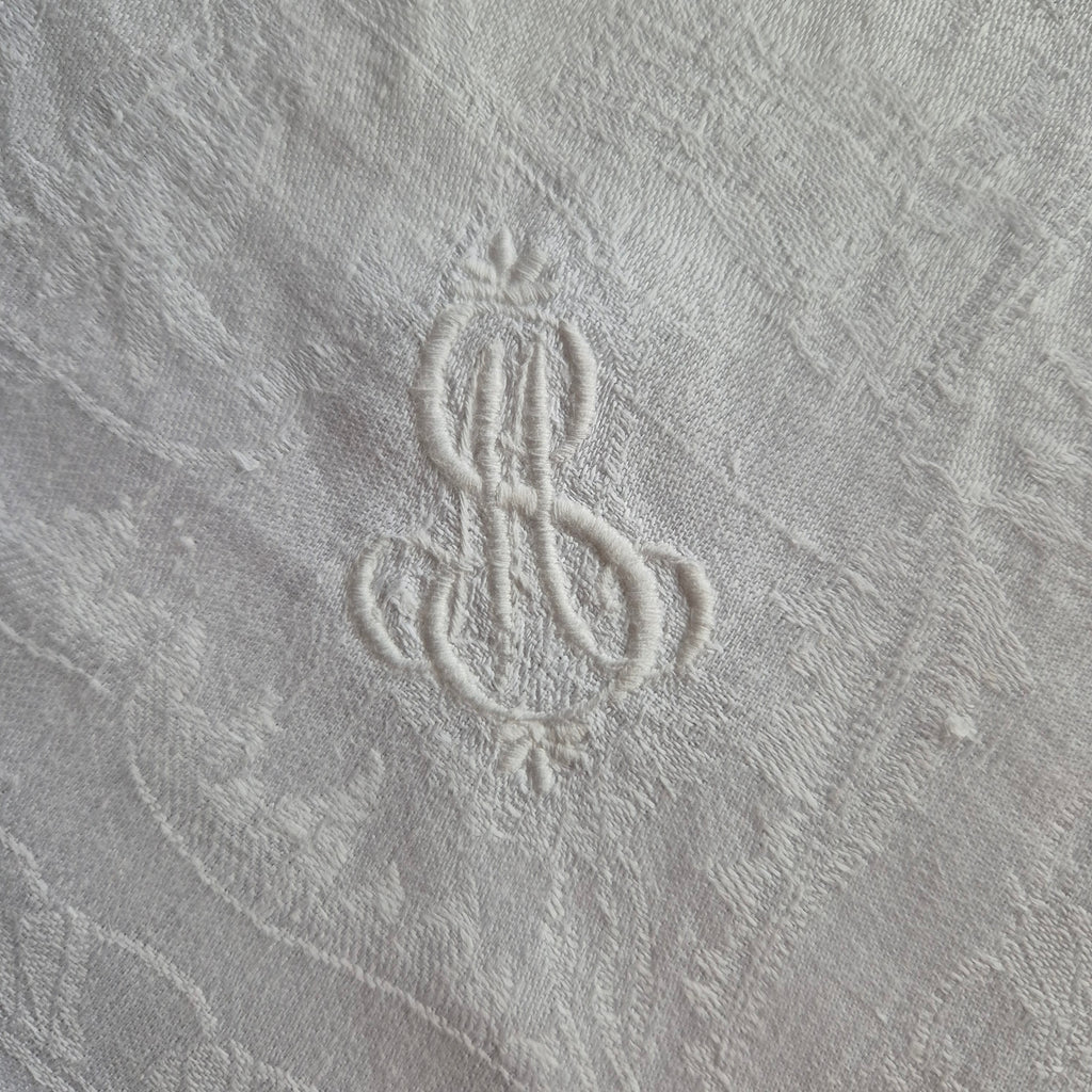 Antike Serviette / Mitteldecke weiß Damast Baumwolle 60x63cm Monogramm S.M 🤍